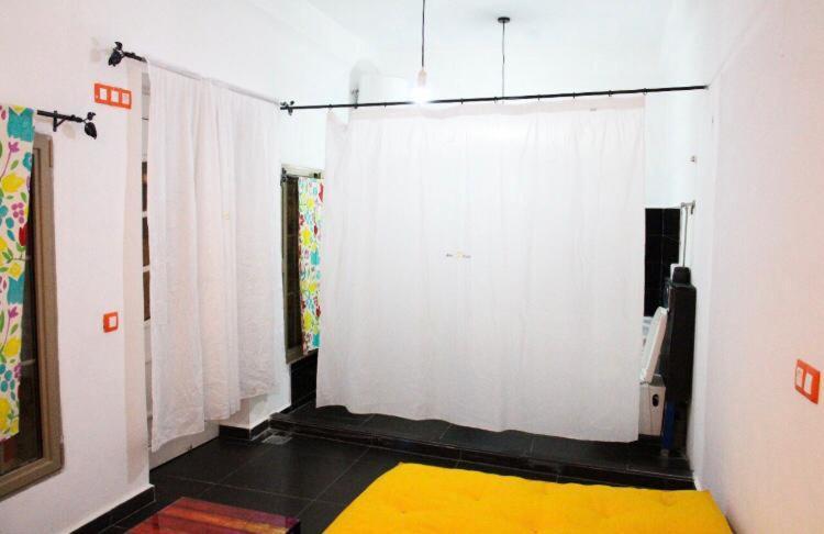 Hostal Valencia - Private Room With Bathroom Chefchaouen Ngoại thất bức ảnh